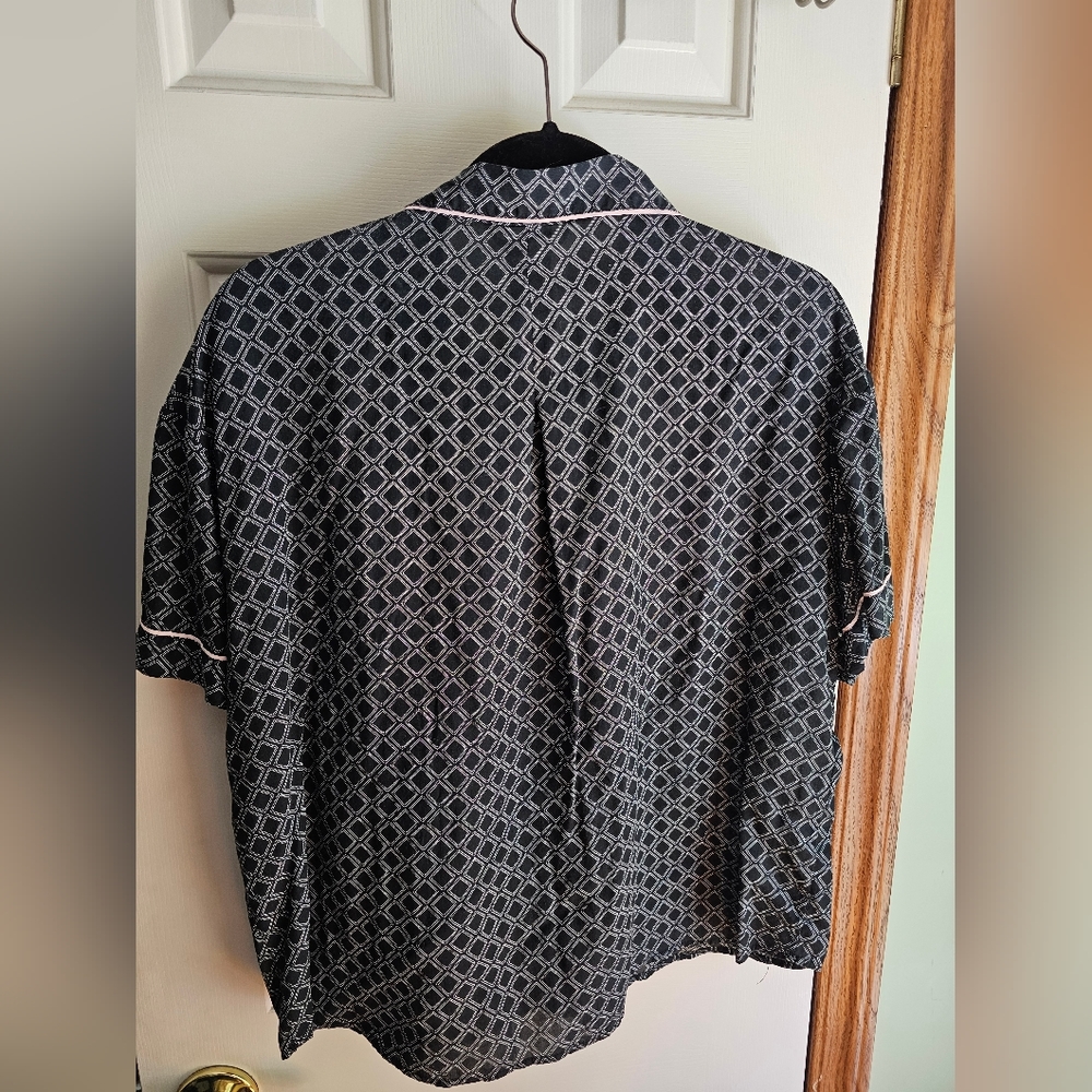 Stars Above Black Diamond Pink Trim Button Down Sleep Shirt (Size L) - Picture 3 of 7